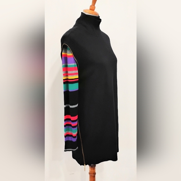 VIBRANT STRIPES TURTLE NECK - Picture 4 of 9